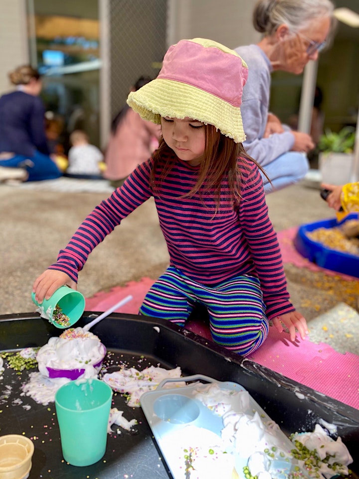 
		Messy Play image
