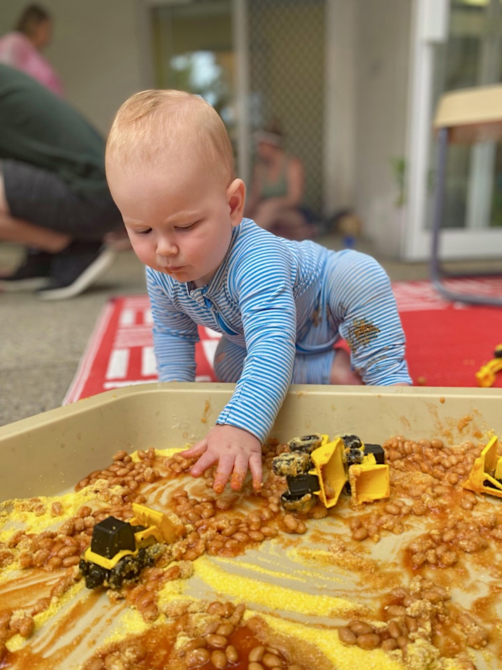 
		Messy Play image
