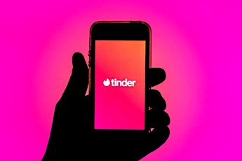 " LOVE ME TINDER" SPEED DATING WITH 2 LADIES FREE DRINKS! tickets