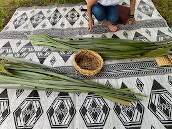 Weaving your own kai kete with Andrea image