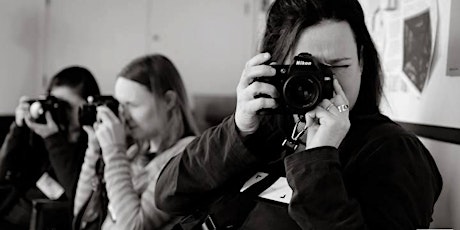 Mamas with Cameras: Introduction to Digital Photography (July 23) primary image