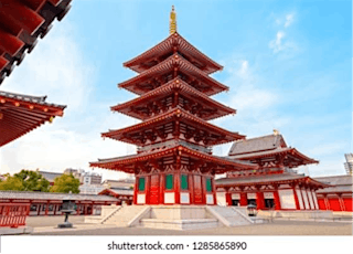 Breathtakingly Beautiful Structures  in Shitennoji Temple