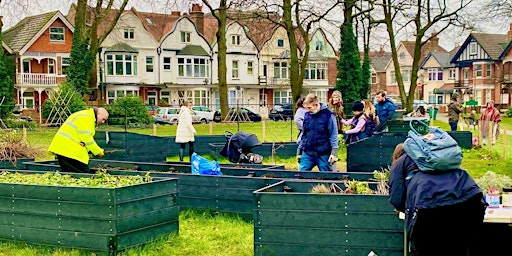 Growing Together - Churchill Gardens Raised Beds