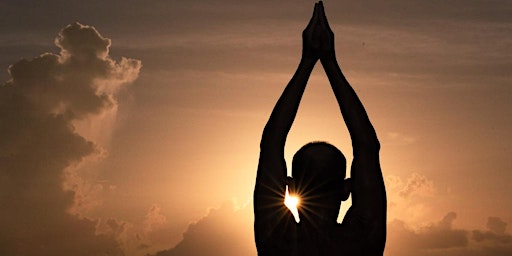 Imagem principal de Gentle Wakeup Sunrise Yoga