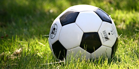 Fußball mit dem Kinderschutzund