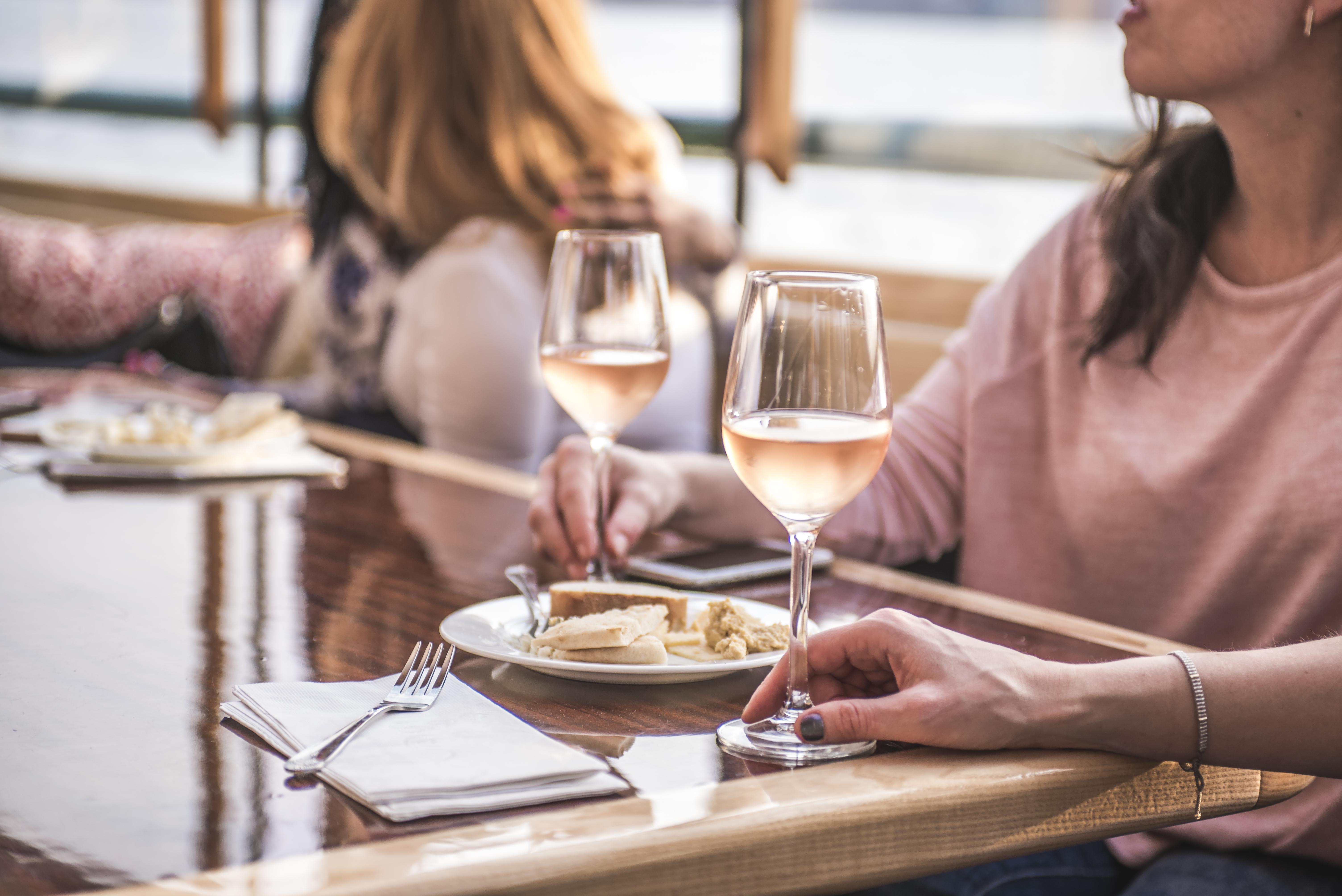 Worldwide White Wines and Rose Tasting on Yacht Manhattan