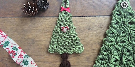 Try Broomstick Crochet! Make a Festive Tree Wall Hanging