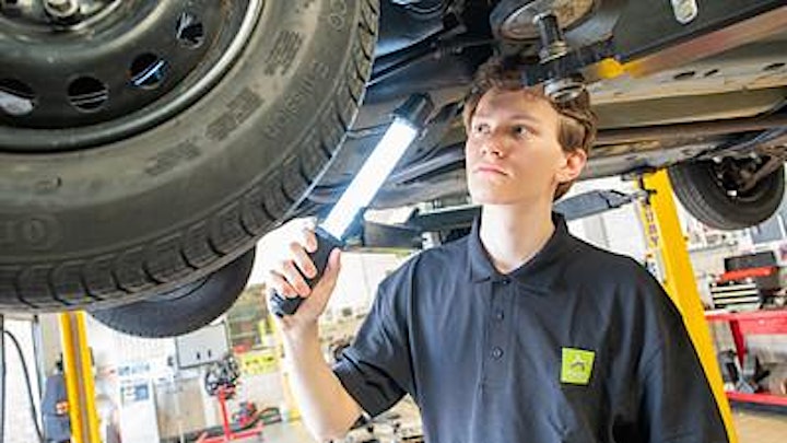 AUTOMOTIVE JOB OPPORTUNITIES FOR YOUR LEVEL 3 LEAVERS image