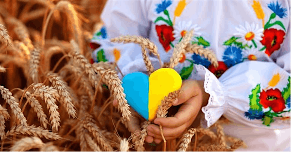 Ukrainian cultural heritage: garment, poetry, music