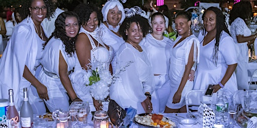 Brooklyn  Popup - Soirée Dans Le Parc - A Chic  All-White Dinner  Party