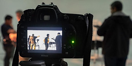 La cámara DSLR para producciones cinematográficas y televisivas (Virtual) biglietti
