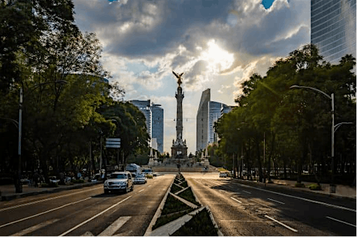 The iconic Paseo de la Reforma in Mexico City