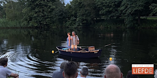 Theater: Hij en zij komen op in een bootje primary image