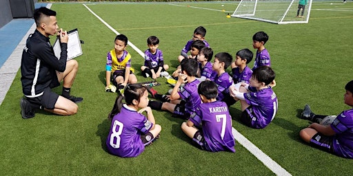 Image principale de Term 1 Monday Football Training 8 - 10 Years Old (Mixed Ability)