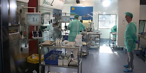 Sinergia 2022: visita guiada a la farmàcia robotitzada ICO Hospitalet