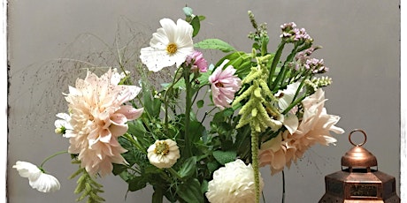 British, seasonal flowers hand-tied bouquet workshop