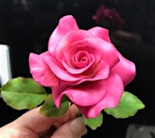 Quick Rose Mini Workshop at the BSG Region 7 Sugar, Craft and Cake Show