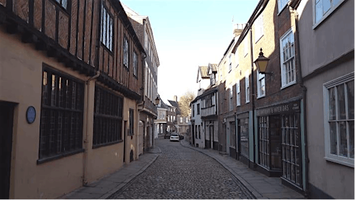Exploring Norwich - Medieval Labyrinth City