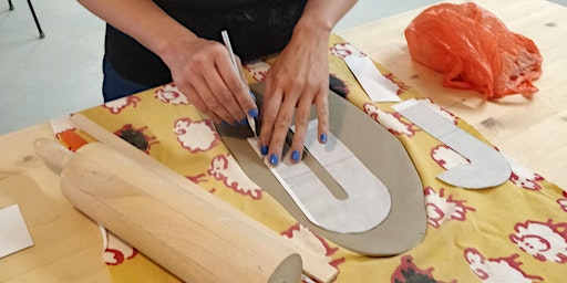 Ceramic hand-building workshop for beginners