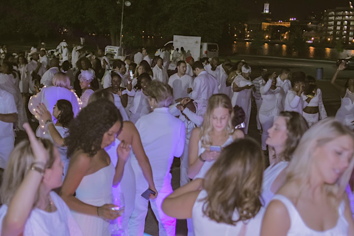WESTCHESTER/FAIRFIELD COUNTY All-White Dinner - in Westchester/Fairfield image