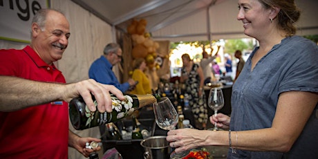 Immagine principale di Volunteer for the H-E-B Wine Walk at Market Street 2022 