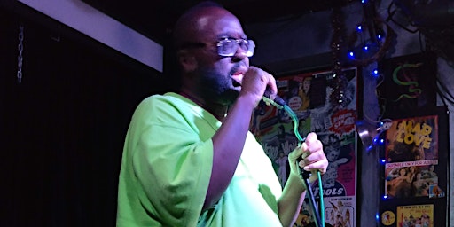 Imagen principal de FREE Stand-Up Open Mic Comedy Show at Freddy's Bar