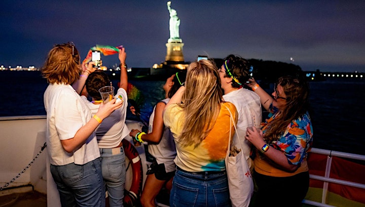 The #1 Shipwreck'd Boat Party NYC  | Yacht Party Cruise  NYC image