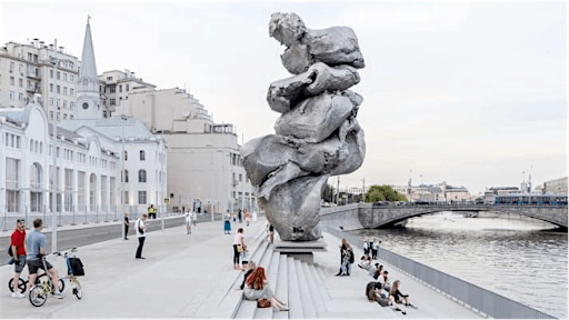 Controversial Art and New Architecture in Moscow