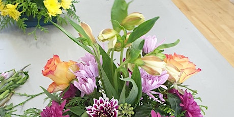 Flower Arranging for Beginners using Seasonal Flowers