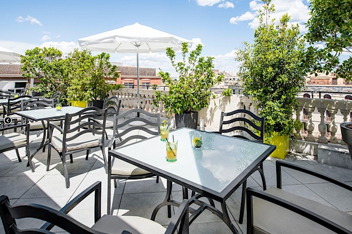 Imagen de The Roof Balmes: Cenas y copas en la terraza