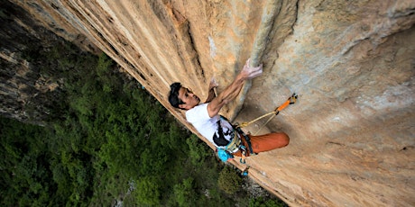 Join this activity with friends who like rock climbing