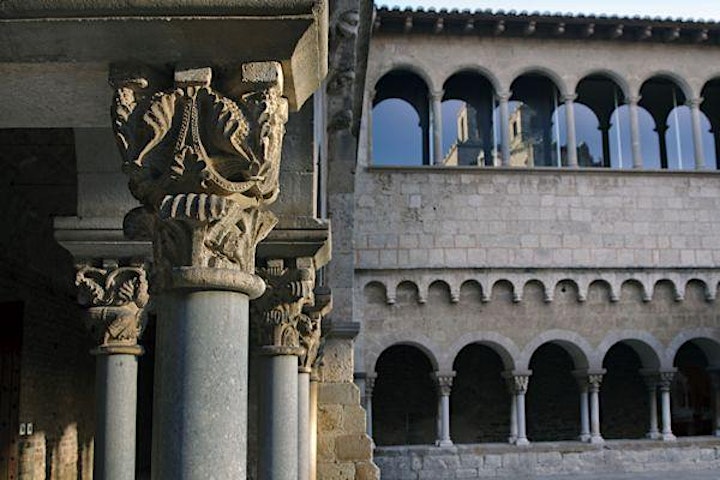 Imagen de Visita guiada del claustro del Monasterio de Sant Cugat