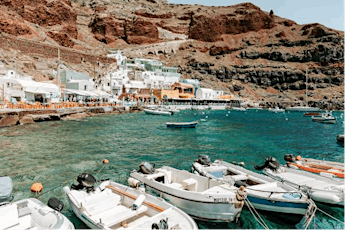 Visit Amoudi Bay - A Small Fishermen Town in Santorini