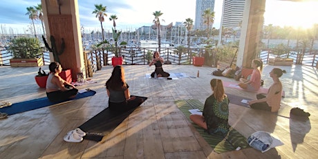 Barcelona outdoor yoga - Sunset yoga flow by the sea