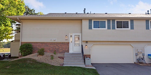 OPEN HOUSE - 2 Beds, 2 Baths Townhome in Burnsville