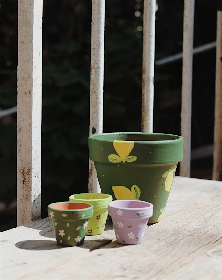 Image pour Trio de pots colorés avec Chloé  / Au Coin des Rues 