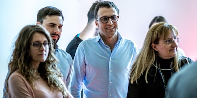 Sperimentare per crescere: startup e PMI a confronto Sperimentare per crescere: startup e PMI a confronto