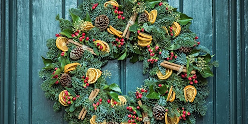 Create a natural or traditional Christmas wreath