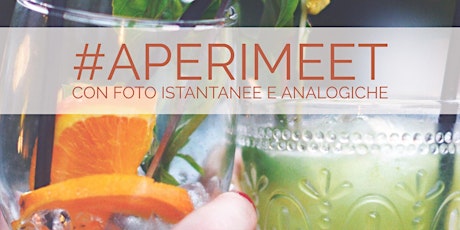 Immagine principale di AperiMeet con foto istantanee e analogiche 