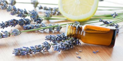 Corso di Aromaterapia Alchemica - Conoscere e usare gli Oli Essenziali Corso di Aromaterapia Alchemica - Conoscere e usare gli Oli Essenziali