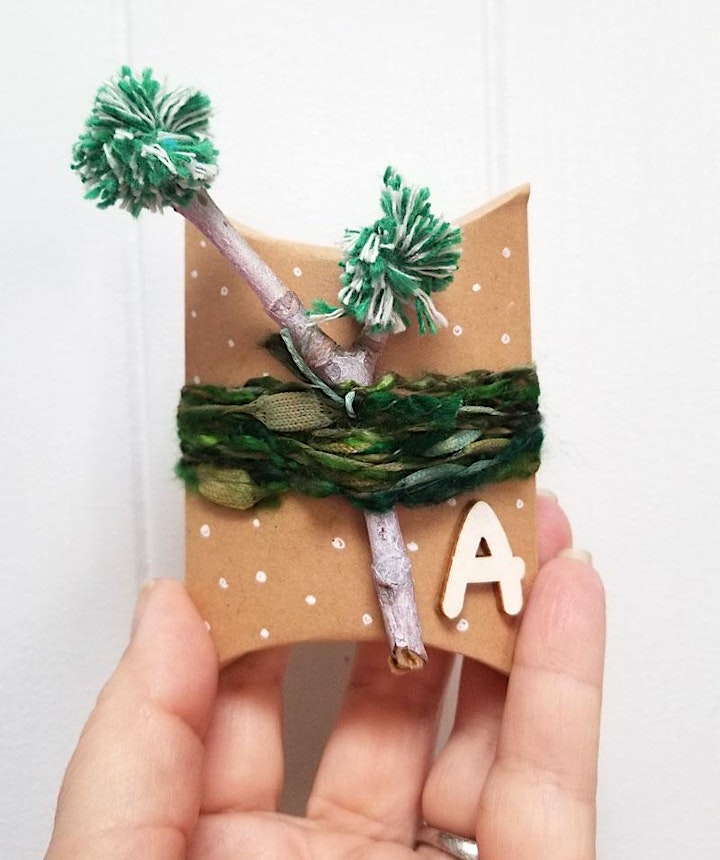 Creative Holiday Gift Wrapping with Helga image