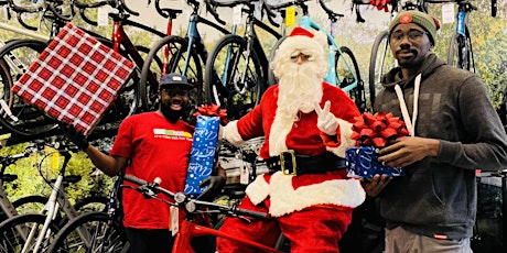 Trek Bicycle Stuyvesant Town Pictures with Santa