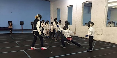Imagem principal de Summer 2018! Introduction to fencing camp for kids ages 8 to 14