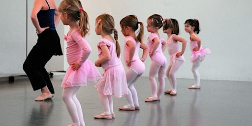 Primaire afbeelding van FREE 1st Class of Ballet/Tap Combo Class 4-6 yrs & a FREE GIFT just for attending