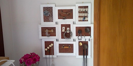 upcycling Picture frames primary image