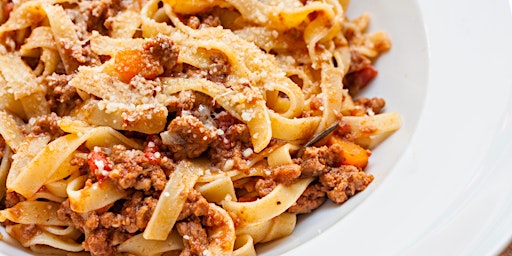 Imagem principal de Make Fresh Tagliatelle and Bolognese - Cooking Class by Classpop!™