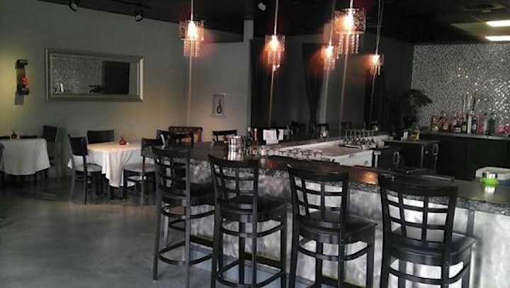 Sacramento CA Singles Speed Dating Event ♥ Ages 21-41 at Liaison Lounge image