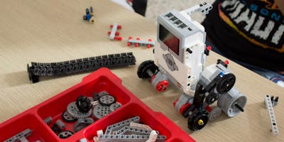 "Search and Rescue Robotics" Summer Camp for children (10-13 anni) "Search and Rescue Robotics" Summer Camp for children (10-13 anni)