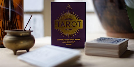 Tarot and Divination: Reflections  of the New Edition Knapp-Hall Deck