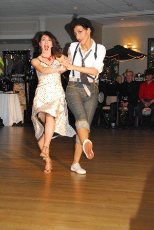 Flash Back & Swing to 1940's meets USO Costume Party with Dance show,dinner dance